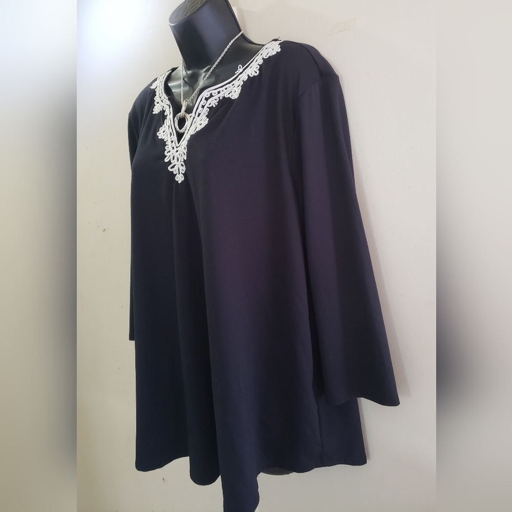 Ruby Rd/women's v-neck Top - Picture 3 of 7